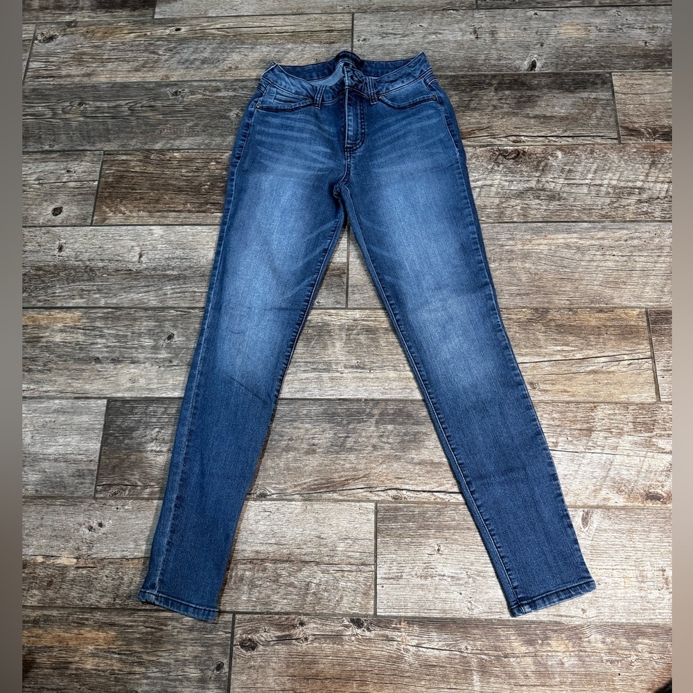 Jeans - Picture 2 of 5